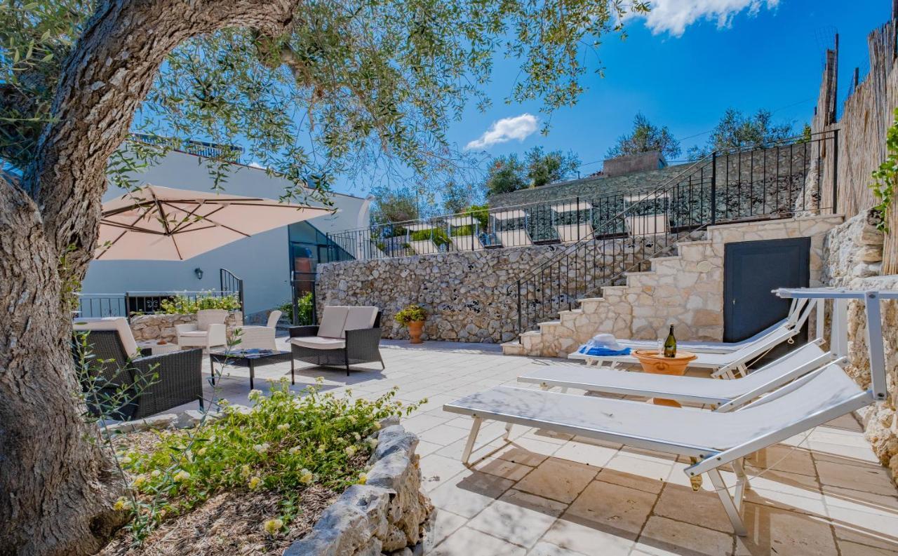 Villa Vanessa Con Piscina Privata - Castro Castro  Extérieur photo