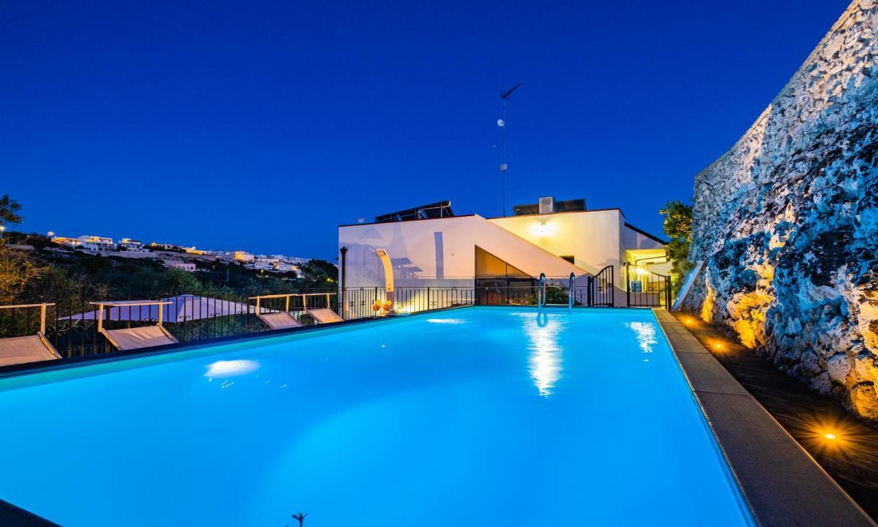 Villa Vanessa Con Piscina Privata - Castro Castro  Extérieur photo