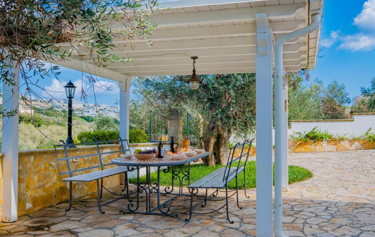 Villa Vanessa Con Piscina Privata - Castro Castro  Extérieur photo