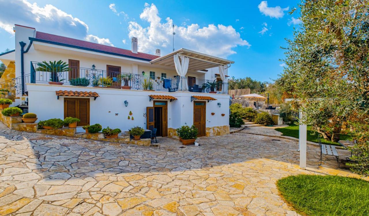 Villa Vanessa Con Piscina Privata - Castro Castro  Extérieur photo